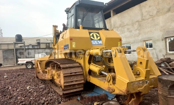 Sayi Sabo Caterpillar 120 Sauran Babbar mota in Douala a Ƙasar Kamaru Sayi Sabo Caterpillar 120 Sauran Babbar mota in Douala a Ƙasar Kamaru