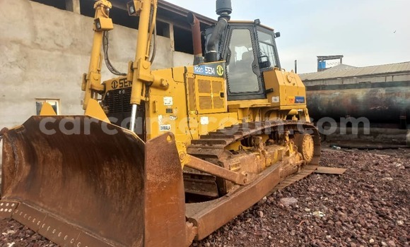 Sayi Sabo Caterpillar 120 Sauran Babbar mota in Douala a Ƙasar Kamaru Sayi Sabo Caterpillar 120 Sauran Babbar mota in Douala a Ƙasar Kamaru