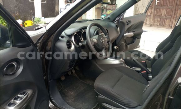 Sayi Na hannu Nissan Juke Azurfa Mota in Douala a Ƙasar Kamaru Sayi Na hannu Nissan Juke Azurfa Mota in Douala a Ƙasar Kamaru