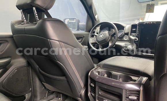 Sayi Imported Dodge RAM Black Mota in Douala a Ƙasar Kamaru Sayi Imported Dodge RAM Black Mota in Douala a Ƙasar Kamaru