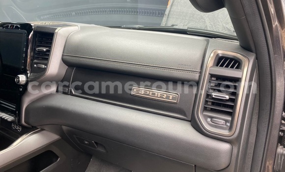 Sayi Imported Dodge RAM Black Mota in Douala a Ƙasar Kamaru Sayi Imported Dodge RAM Black Mota in Douala a Ƙasar Kamaru