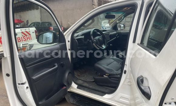 Acheter Occasion Voiture Toyota Hilux Blanc à Douala, Littoral Cameroon Acheter Occasion Voiture Toyota Hilux Blanc à Douala, Littoral Cameroon