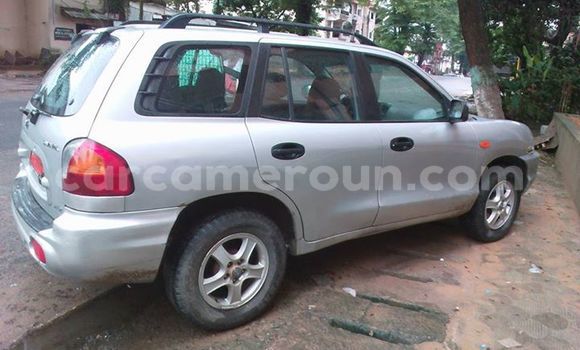 Acheter Occasion Voiture Hyundai Santa Fe Gris à Yaoundé, Central Cameroon Acheter Occasion Voiture Hyundai Santa Fe Gris à Yaoundé, Central Cameroon