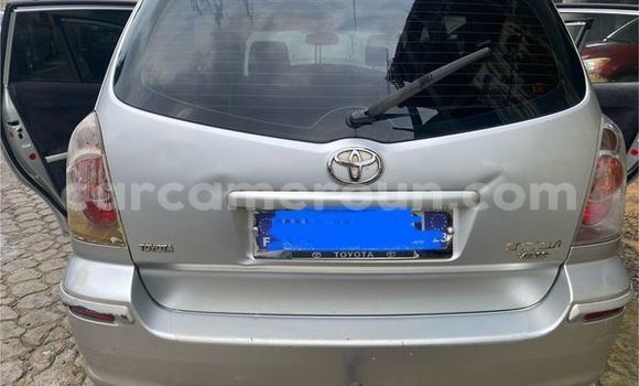 Sayi Na hannu Toyota Corolla Sauran Mota in Yaounde a Babban Kamaru Sayi Na hannu Toyota Corolla Sauran Mota in Yaounde a Babban Kamaru