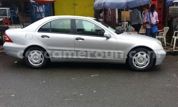 Acheter Occasion Voiture Mercedes‒Benz 190 Gris à Yaoundé, Central Cameroon Acheter Occasion Voiture Mercedes‒Benz 190 Gris à Yaoundé, Central Cameroon