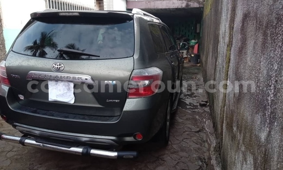 Acheter Occasion Voiture Toyota Highlander Gris à Douala, Littoral Cameroon Acheter Occasion Voiture Toyota Highlander Gris à Douala, Littoral Cameroon