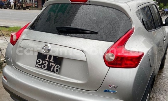 Sayi Imported Nissan Juke Azurfa Mota in Douala a Ƙasar Kamaru Sayi Imported Nissan Juke Azurfa Mota in Douala a Ƙasar Kamaru