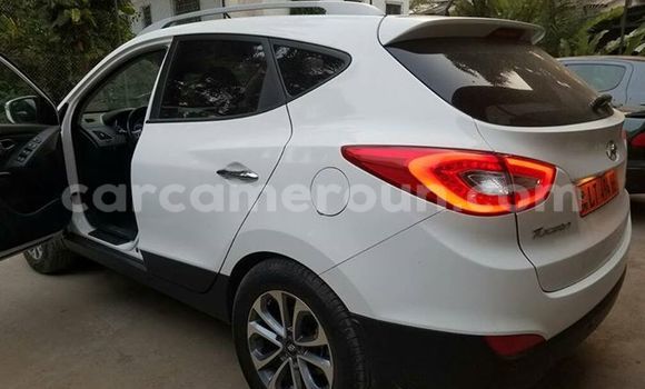 Acheter Occasion Voiture Hyundai Lantra Blanc à Yaoundé, Central Cameroon Acheter Occasion Voiture Hyundai Lantra Blanc à Yaoundé, Central Cameroon