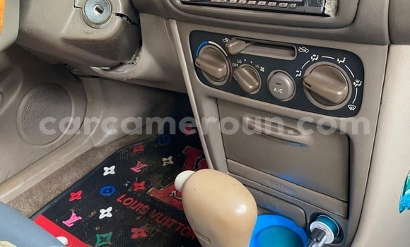 Sayi Na hannu Toyota Corolla Sauran Mota in Douala a Ƙasar Kamaru Sayi Na hannu Toyota Corolla Sauran Mota in Douala a Ƙasar Kamaru