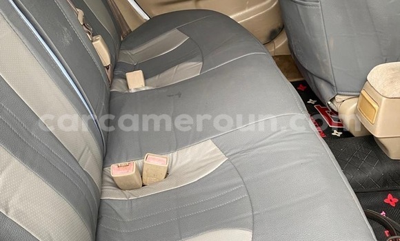 Sayi Na hannu Toyota Corolla Sauran Mota in Douala a Ƙasar Kamaru Sayi Na hannu Toyota Corolla Sauran Mota in Douala a Ƙasar Kamaru