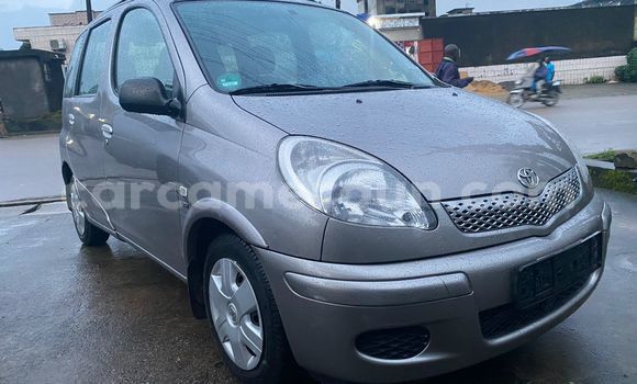 Acheter Import Voiture Toyota Yaris Verso Gris à Douala, Littoral Cameroon Acheter Import Voiture Toyota Yaris Verso Gris à Douala, Littoral Cameroon