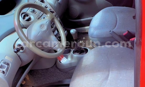 Sayi Na hannu Toyota Yaris Red Mota in Yaounde a Babban Kamaru Sayi Na hannu Toyota Yaris Red Mota in Yaounde a Babban Kamaru