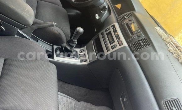 Sayi Na hannu Toyota Corolla Sauran Mota in Douala a Ƙasar Kamaru Sayi Na hannu Toyota Corolla Sauran Mota in Douala a Ƙasar Kamaru