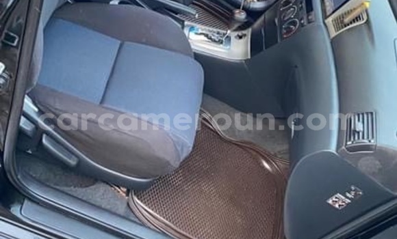 Sayi Na hannu Toyota Corolla Azurfa Mota in Douala a Ƙasar Kamaru Sayi Na hannu Toyota Corolla Azurfa Mota in Douala a Ƙasar Kamaru