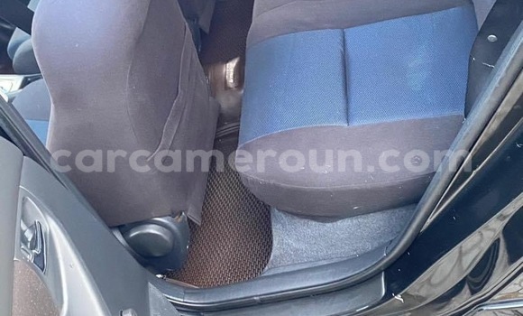 Sayi Na hannu Toyota Corolla Azurfa Mota in Douala a Ƙasar Kamaru Sayi Na hannu Toyota Corolla Azurfa Mota in Douala a Ƙasar Kamaru