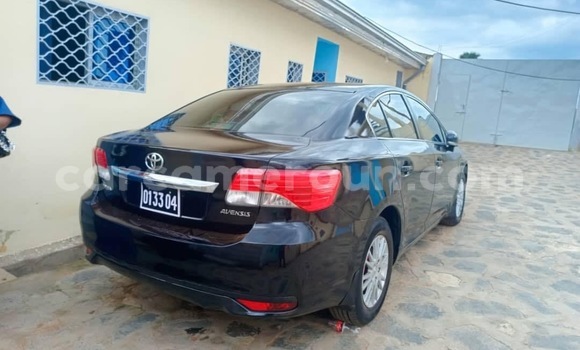 Sayi Na hannu Toyota Avensis Black Mota in Douala a Ƙasar Kamaru Sayi Na hannu Toyota Avensis Black Mota in Douala a Ƙasar Kamaru
