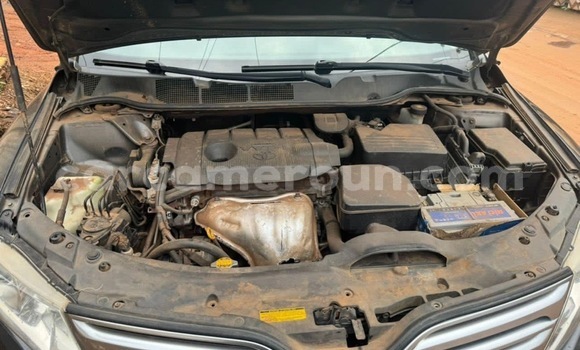 Sayi Na hannu Toyota Venza Azurfa Mota in Douala a Ƙasar Kamaru Sayi Na hannu Toyota Venza Azurfa Mota in Douala a Ƙasar Kamaru