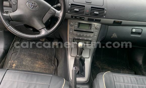 Sayi Na hannu Toyota Avensis Black Mota in Douala a Ƙasar Kamaru Sayi Na hannu Toyota Avensis Black Mota in Douala a Ƙasar Kamaru
