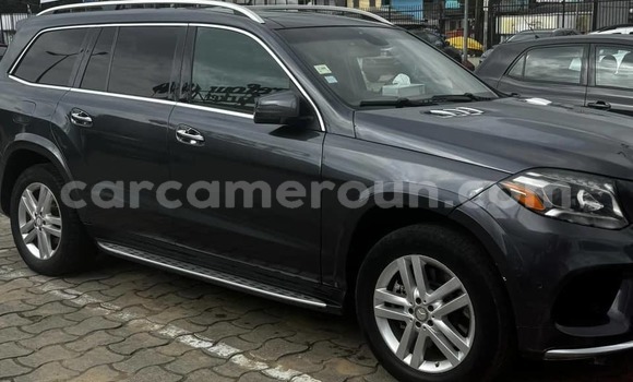 Sayi Na hannu Mercedes‒Benz GLA-klasse Black Mota in Douala a Ƙasar Kamaru Sayi Na hannu Mercedes‒Benz GLA-klasse Black Mota in Douala a Ƙasar Kamaru