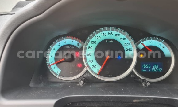 Sayi Na hannu Toyota Corolla Verso Blue Mota in Douala a Ƙasar Kamaru Sayi Na hannu Toyota Corolla Verso Blue Mota in Douala a Ƙasar Kamaru