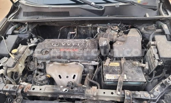 Sayi Na hannu Toyota Vanguard Black Mota in Yaounde a Babban Kamaru Sayi Na hannu Toyota Vanguard Black Mota in Yaounde a Babban Kamaru