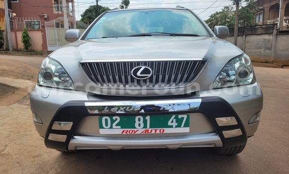 Sayi Na hannu Lexus RX 300 Azurfa Mota in Yaounde a Babban Kamaru Sayi Na hannu Lexus RX 300 Azurfa Mota in Yaounde a Babban Kamaru