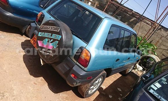 Sayi Na hannu Toyota RAV4 Sauran Mota in Yaounde a Babban Kamaru Sayi Na hannu Toyota RAV4 Sauran Mota in Yaounde a Babban Kamaru