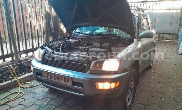 Acheter Neuf Voiture Toyota RAV4 Gris à Yaoundé, Central Cameroon Acheter Neuf Voiture Toyota RAV4 Gris à Yaoundé, Central Cameroon