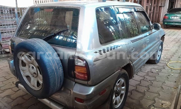 Acheter Neuf Voiture Toyota RAV4 Gris à Yaoundé, Central Cameroon Acheter Neuf Voiture Toyota RAV4 Gris à Yaoundé, Central Cameroon