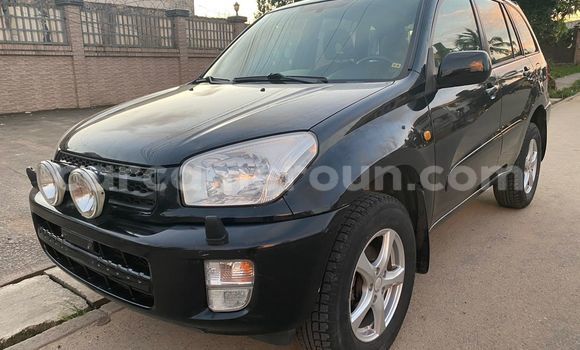 Sayi Imported Toyota RAV4 Black Mota in Douala a Ƙasar Kamaru Sayi Imported Toyota RAV4 Black Mota in Douala a Ƙasar Kamaru