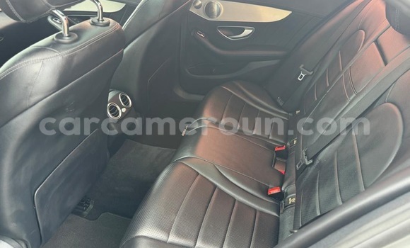 Sayi Na hannu Mercedes‒Benz C–Class Azurfa Mota in Yaounde a Babban Kamaru Sayi Na hannu Mercedes‒Benz C–Class Azurfa Mota in Yaounde a Babban Kamaru