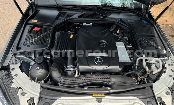 Sayi Na hannu Mercedes‒Benz C–Class Azurfa Mota in Yaounde a Babban Kamaru Sayi Na hannu Mercedes‒Benz C–Class Azurfa Mota in Yaounde a Babban Kamaru