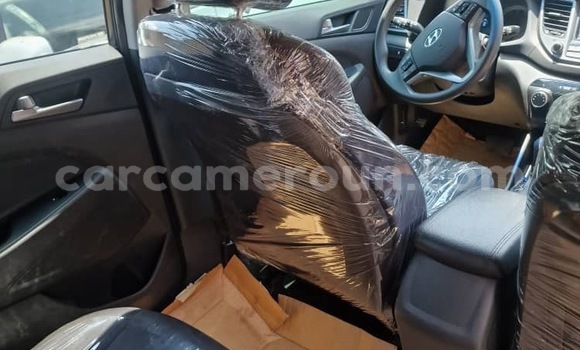 Acheter Occasion Voiture Hyundai Tucson Gris à Yaoundé, Central Cameroon Acheter Occasion Voiture Hyundai Tucson Gris à Yaoundé, Central Cameroon