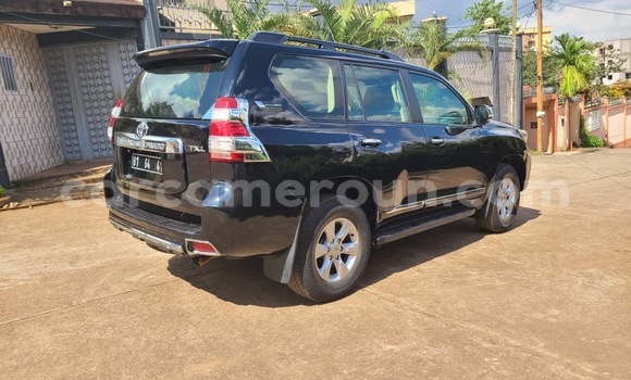 Acheter Neuf Voiture Toyota Land Cruiser Prado Noir à Yaoundé, Central Cameroon Acheter Neuf Voiture Toyota Land Cruiser Prado Noir à Yaoundé, Central Cameroon