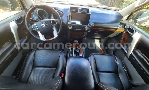 Acheter Neuf Voiture Toyota Land Cruiser Prado Noir à Yaoundé, Central Cameroon Acheter Neuf Voiture Toyota Land Cruiser Prado Noir à Yaoundé, Central Cameroon