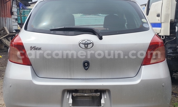 Acheter Import Voiture Toyota Yaris Gris à Douala, Littoral Cameroon Acheter Import Voiture Toyota Yaris Gris à Douala, Littoral Cameroon