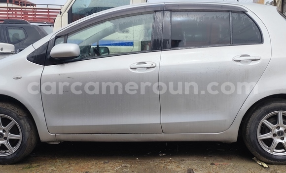 Acheter Import Voiture Toyota Yaris Gris à Douala, Littoral Cameroon Acheter Import Voiture Toyota Yaris Gris à Douala, Littoral Cameroon