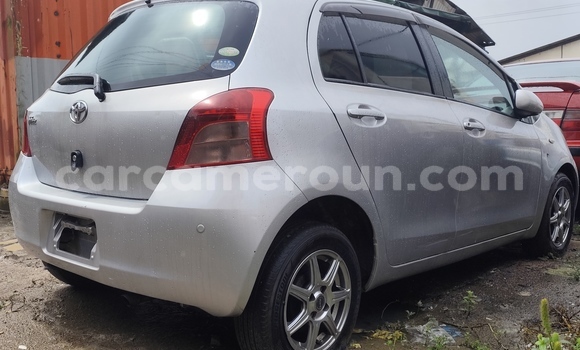 Acheter Import Voiture Toyota Yaris Gris à Douala, Littoral Cameroon Acheter Import Voiture Toyota Yaris Gris à Douala, Littoral Cameroon