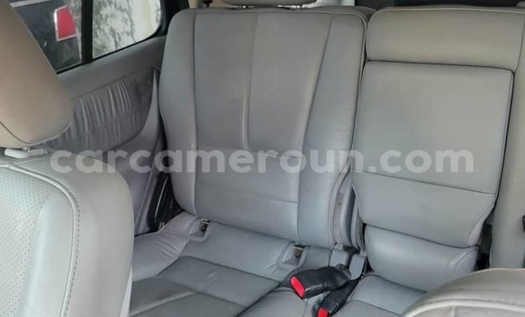 Sayi Na hannu Mercedes‒Benz ML–Class Azurfa Mota in Douala a Ƙasar Kamaru Sayi Na hannu Mercedes‒Benz ML–Class Azurfa Mota in Douala a Ƙasar Kamaru