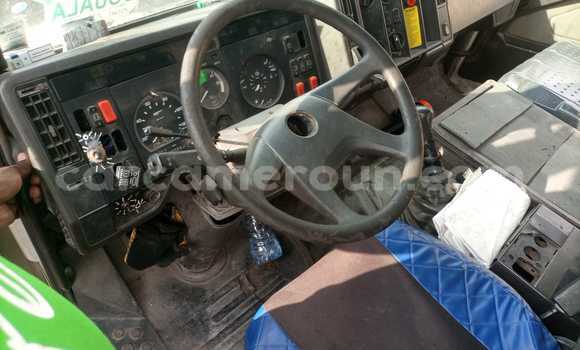 Sayi Na hannu Mercedes‒Benz 1824 M Babbar mota in Douala a Ƙasar Kamaru Sayi Na hannu Mercedes‒Benz 1824 M Babbar mota in Douala a Ƙasar Kamaru