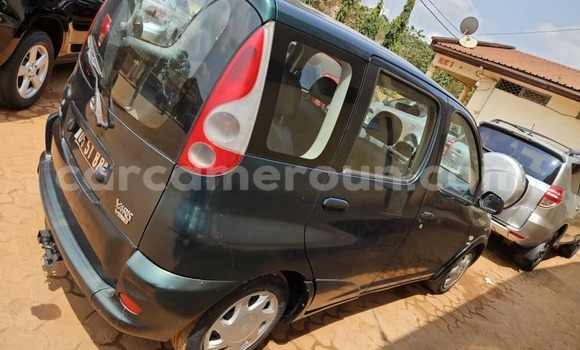 Acheter Occasion Voiture Toyota Yaris Verso Vert à Yaoundé, Central Cameroon Acheter Occasion Voiture Toyota Yaris Verso Vert à Yaoundé, Central Cameroon