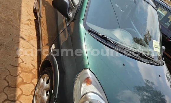 Acheter Occasion Voiture Toyota Yaris Verso Vert à Yaoundé, Central Cameroon Acheter Occasion Voiture Toyota Yaris Verso Vert à Yaoundé, Central Cameroon