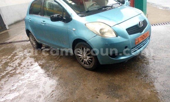 Acheter Occasion Voiture Toyota Vitz Bleu à Douala, Littoral Cameroon