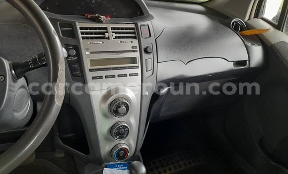 Acheter Occasion Voiture Toyota Vitz Bleu à Douala, Littoral Cameroon Acheter Occasion Voiture Toyota Vitz Bleu à Douala, Littoral Cameroon