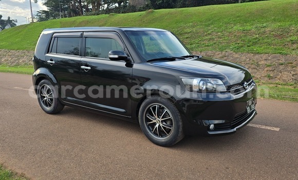 Sayi Na hannu Toyota Corolla Rumion Black Mota in Yaounde a Babban Kamaru