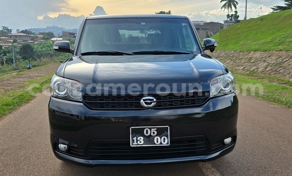 Sayi Na hannu Toyota Corolla Rumion Black Mota in Yaounde a Babban Kamaru Sayi Na hannu Toyota Corolla Rumion Black Mota in Yaounde a Babban Kamaru