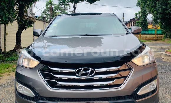 Sayi Na hannu Hyundai Santa Fe Sauran Mota in Douala a Ƙasar Kamaru Sayi Na hannu Hyundai Santa Fe Sauran Mota in Douala a Ƙasar Kamaru