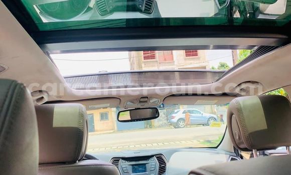 Sayi Na hannu Hyundai Santa Fe Sauran Mota in Douala a Ƙasar Kamaru Sayi Na hannu Hyundai Santa Fe Sauran Mota in Douala a Ƙasar Kamaru