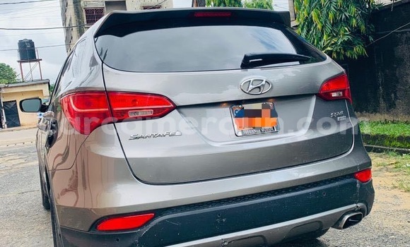 Sayi Na hannu Hyundai Santa Fe Sauran Mota in Douala a Ƙasar Kamaru Sayi Na hannu Hyundai Santa Fe Sauran Mota in Douala a Ƙasar Kamaru