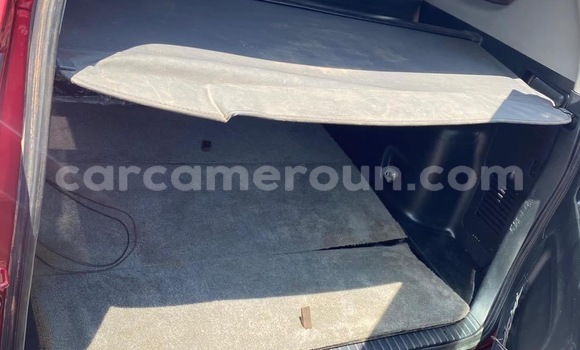 Sayi Na hannu Toyota RAV4 Red Mota in Douala a Ƙasar Kamaru Sayi Na hannu Toyota RAV4 Red Mota in Douala a Ƙasar Kamaru